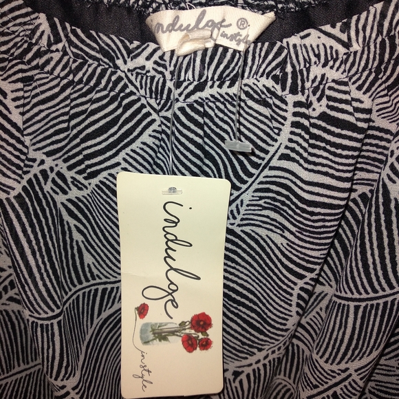 Beautiful maxi dress nwt - Picture 4 of 6